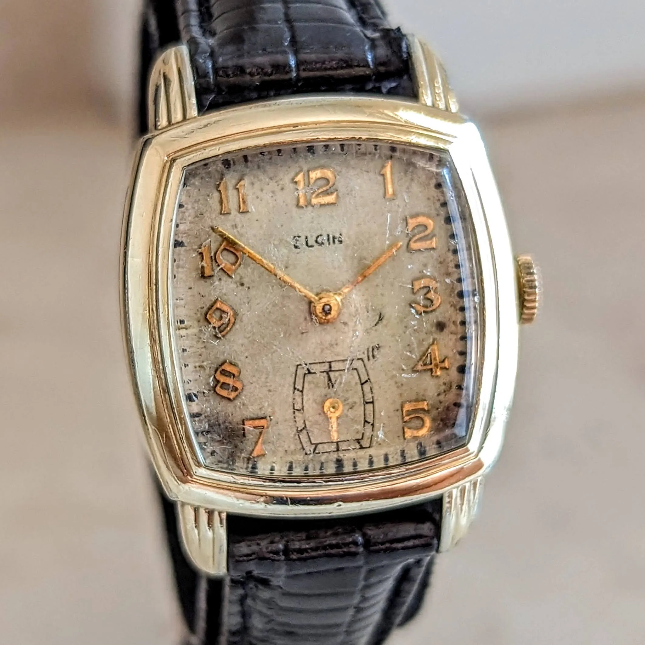 1942 ELGIN Wristwatch Grade 554 15 Jewels U.S.A Made Vintage Watch