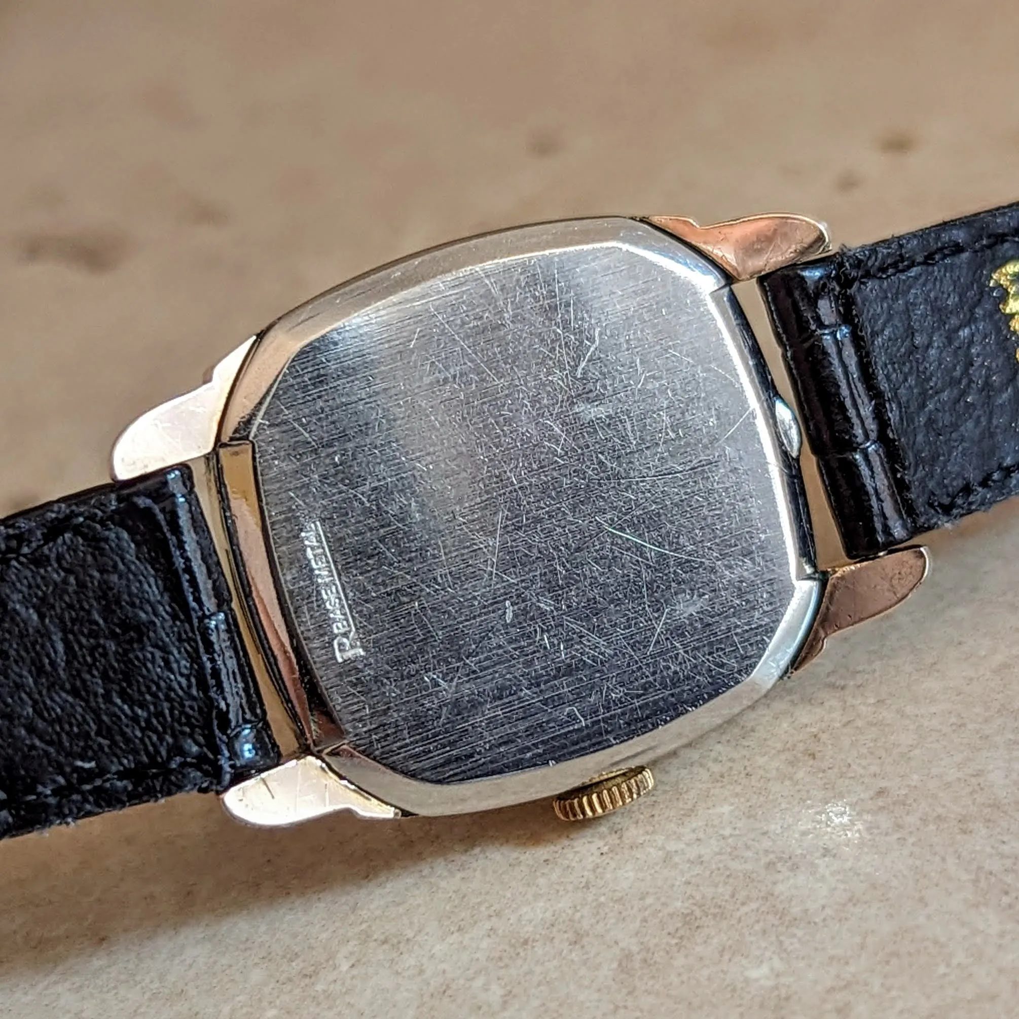 1942 ELGIN Wristwatch Grade 554 15 Jewels U.S.A Made Vintage Watch