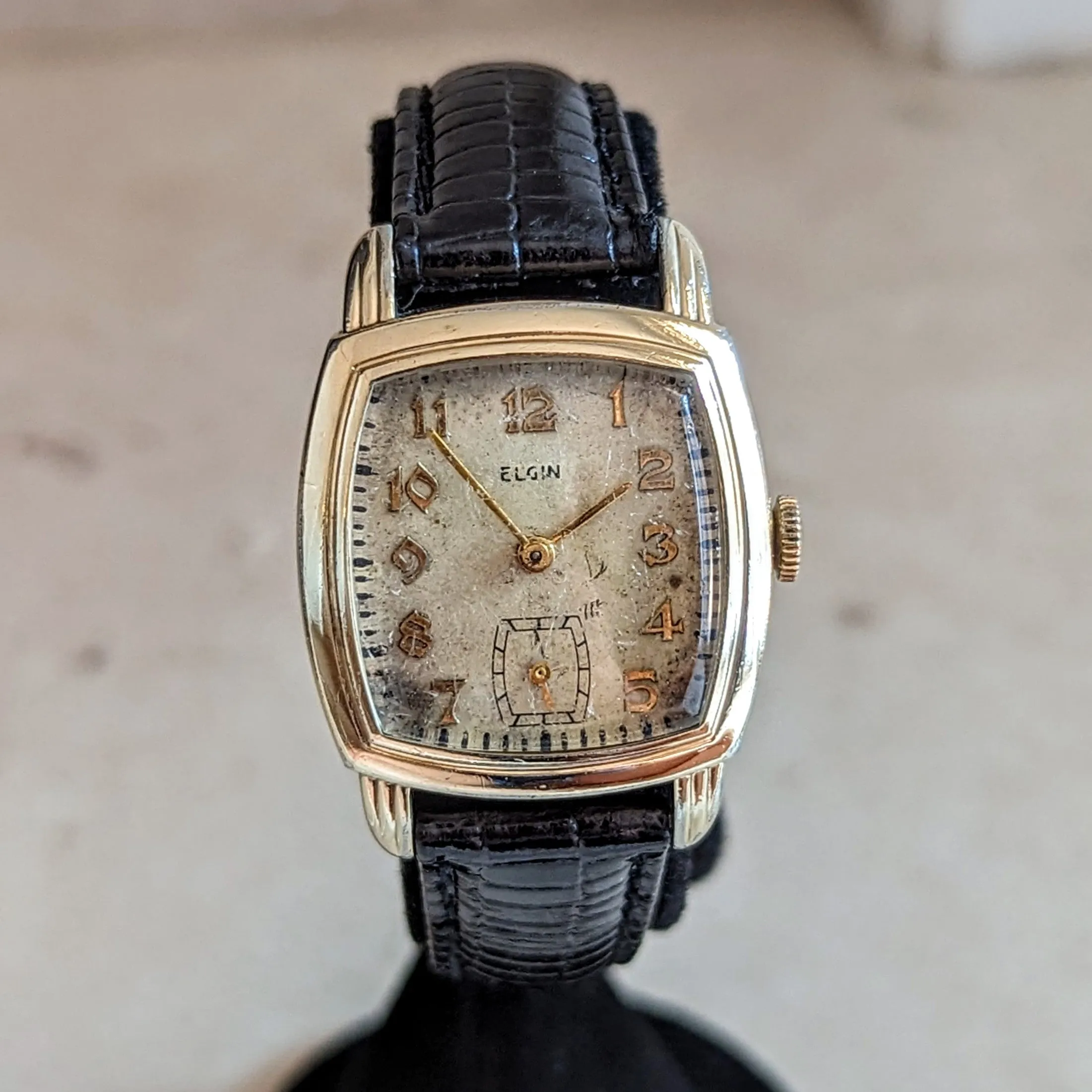 1942 ELGIN Wristwatch Grade 554 15 Jewels U.S.A Made Vintage Watch