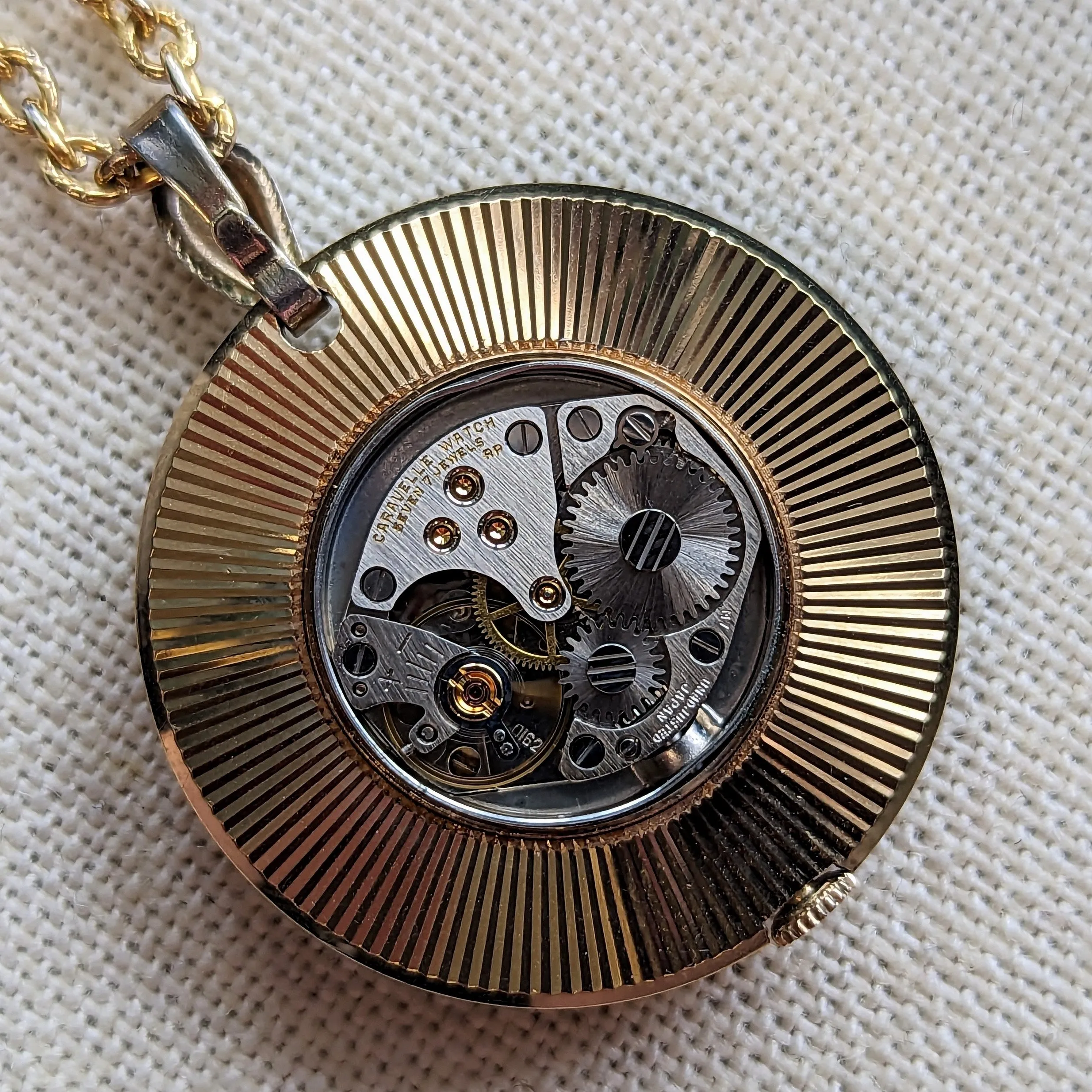1967 CARAVELLE by Bulova Ladies Pendant 7 Jewels Watch with GP Link Chain 24"