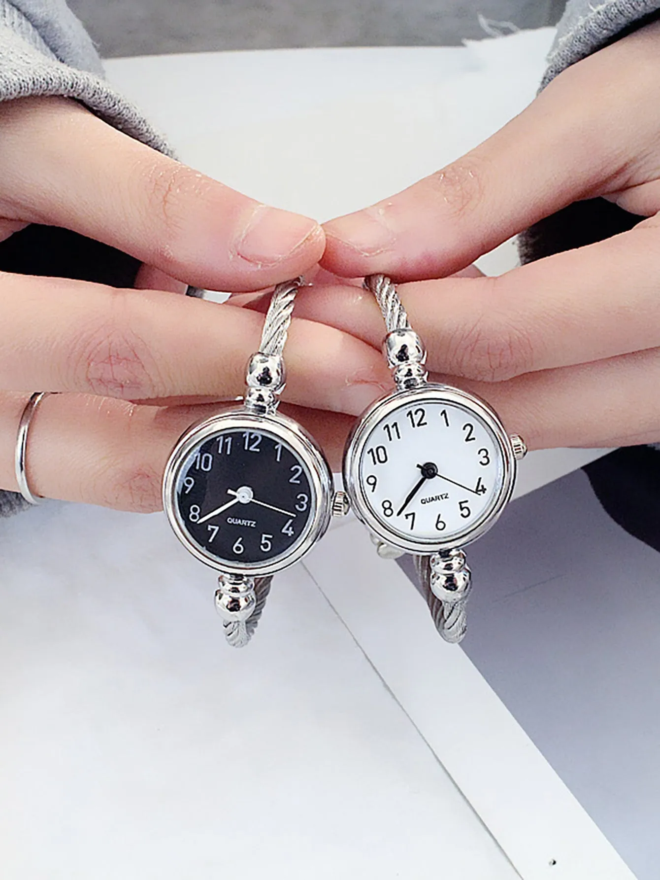 2pcs/set Round Pointer Quartz Watch