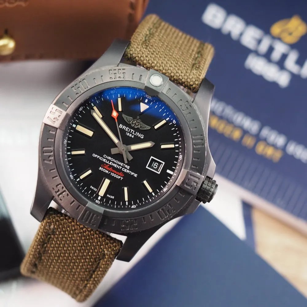 Breitling Avenger Blackbird V17310 (2020)