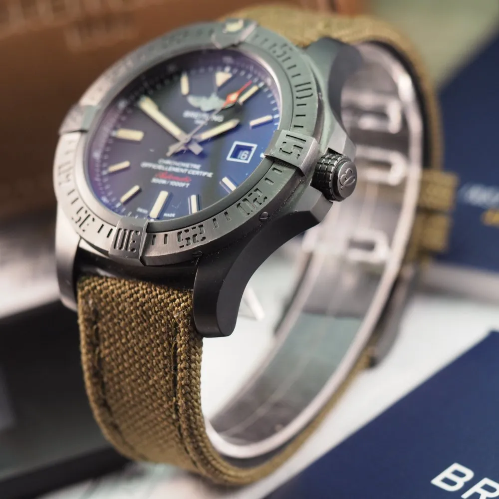 Breitling Avenger Blackbird V17310 (2020)