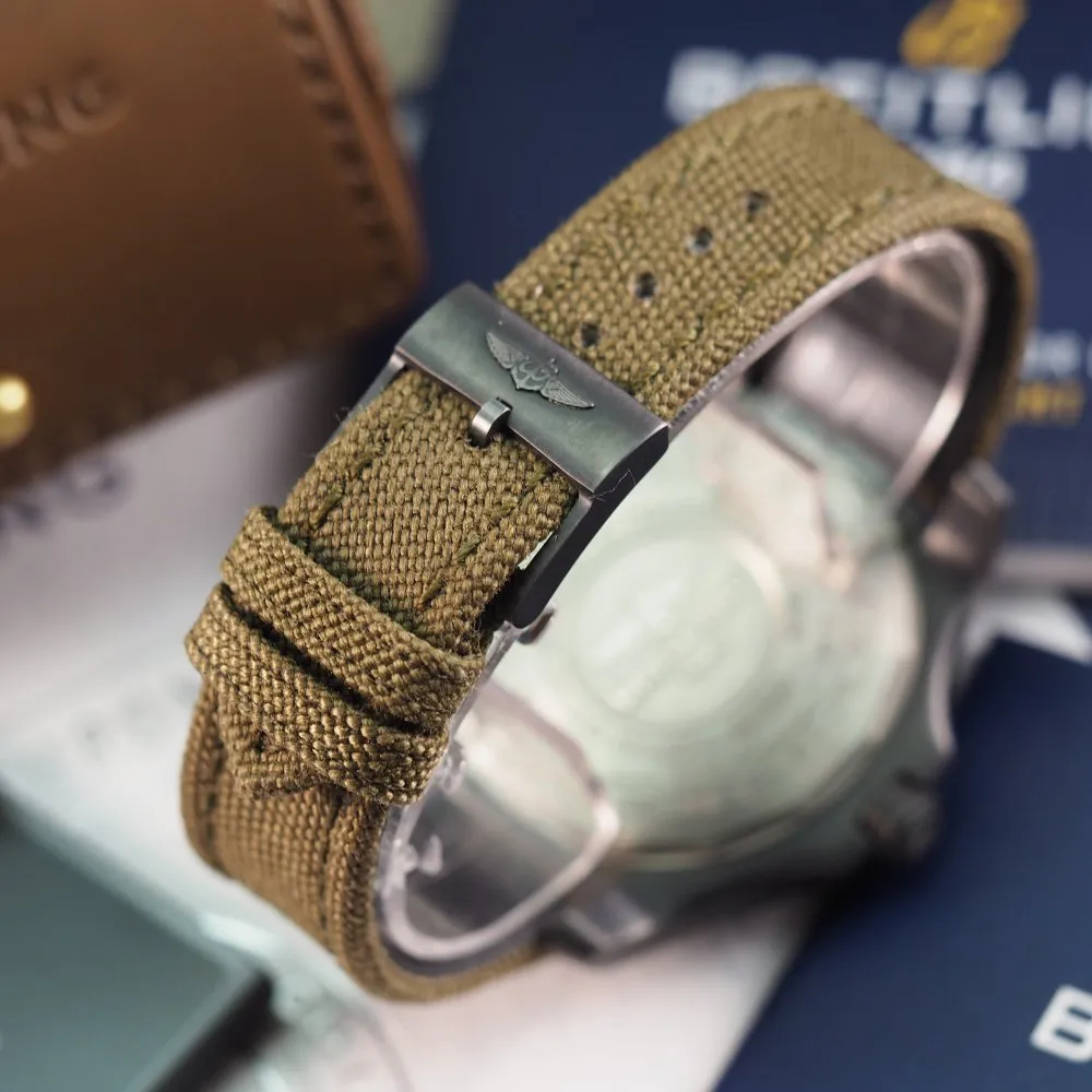 Breitling Avenger Blackbird V17310 (2020)