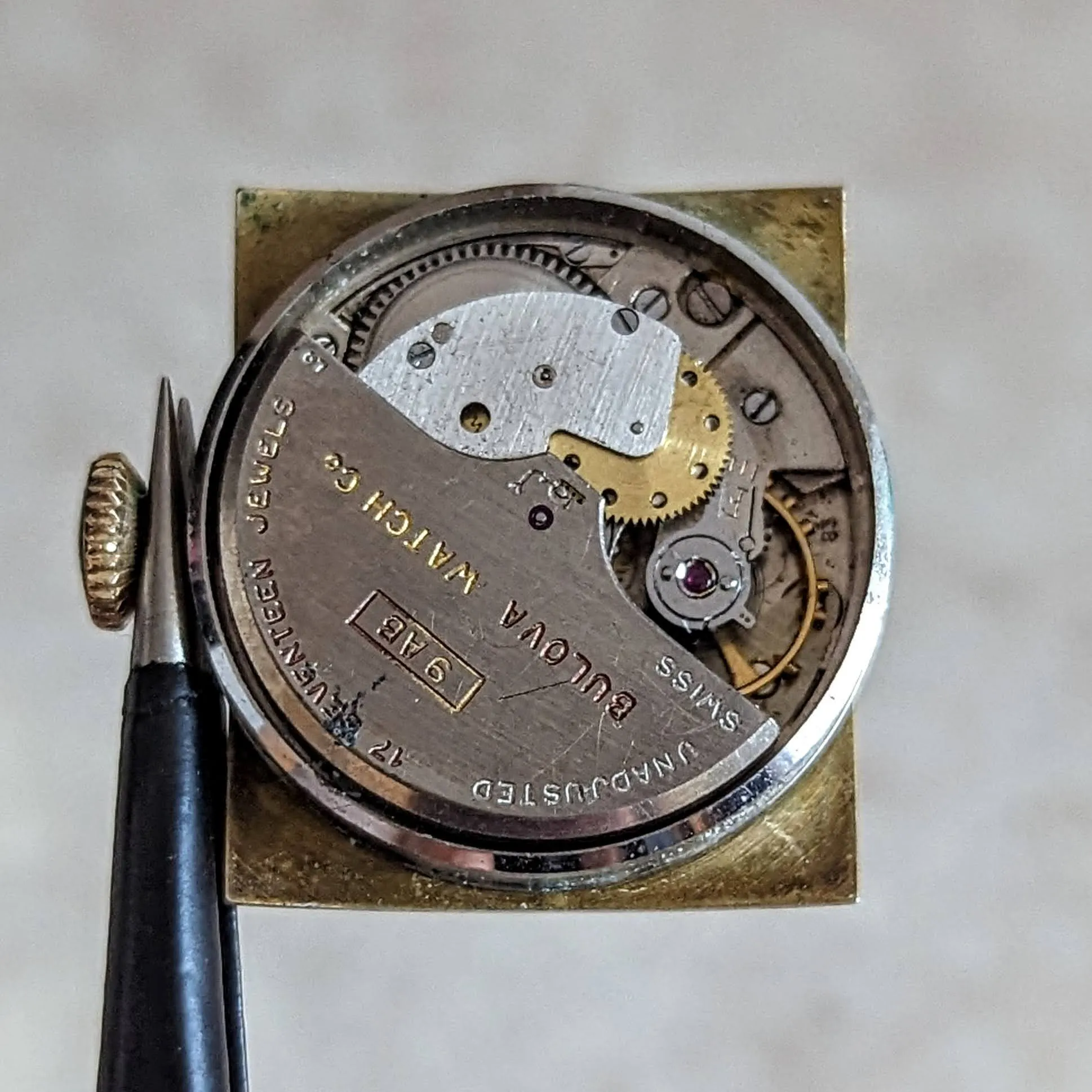 BULOVA 1950 DUO WIND Automatic Wristwatch 17 Jewels Cal. 9AB Swiss Made Watch