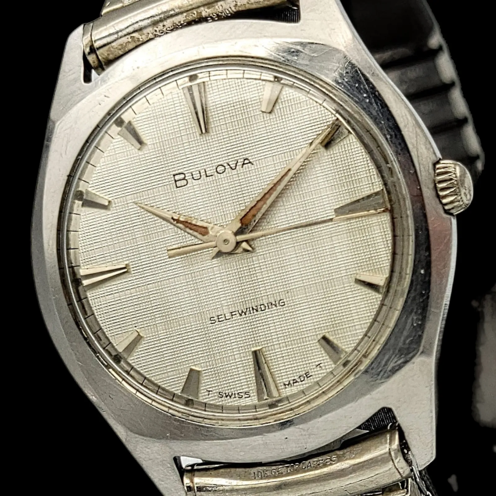 BULOVA 1965 Clipper "V" Watch Self-Winding