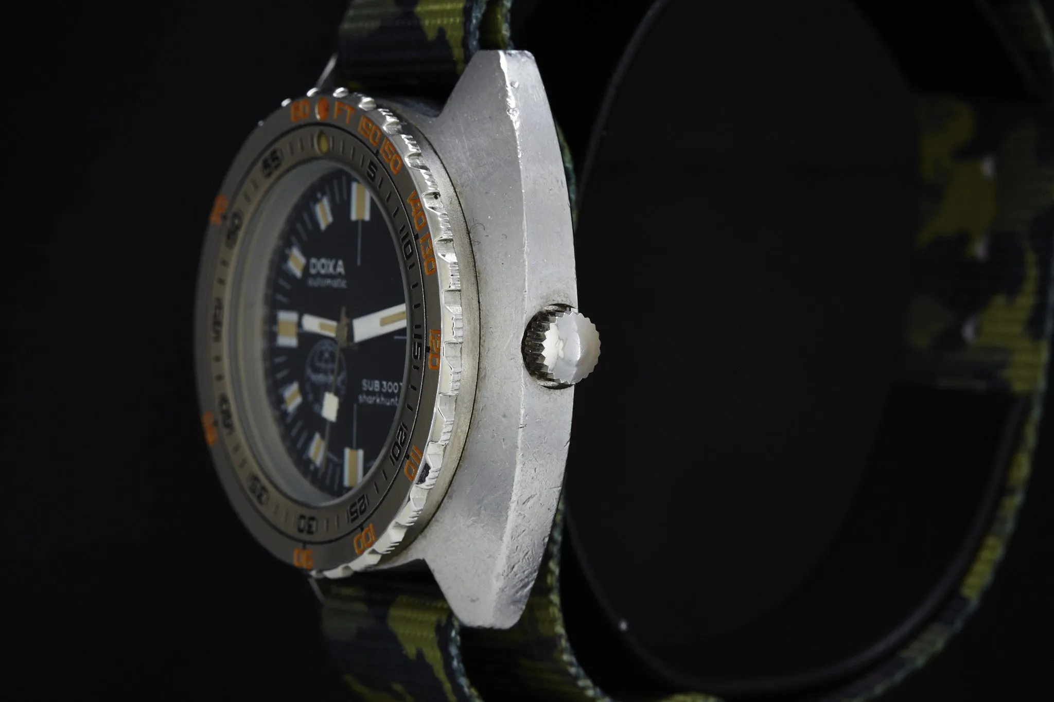 DOXA Sub 300T Sharkhunter Aqua-lung