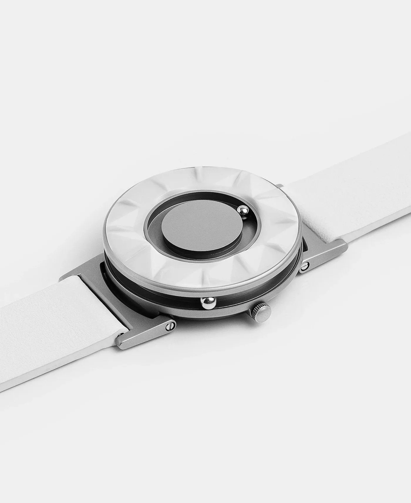 Eone Bradley Classic White