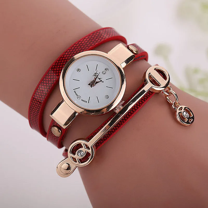 Fashion Casual Long Leather Strap watches Women Popular Jewelry Ethnic Style Surround Wrist Quartz Watch Clock