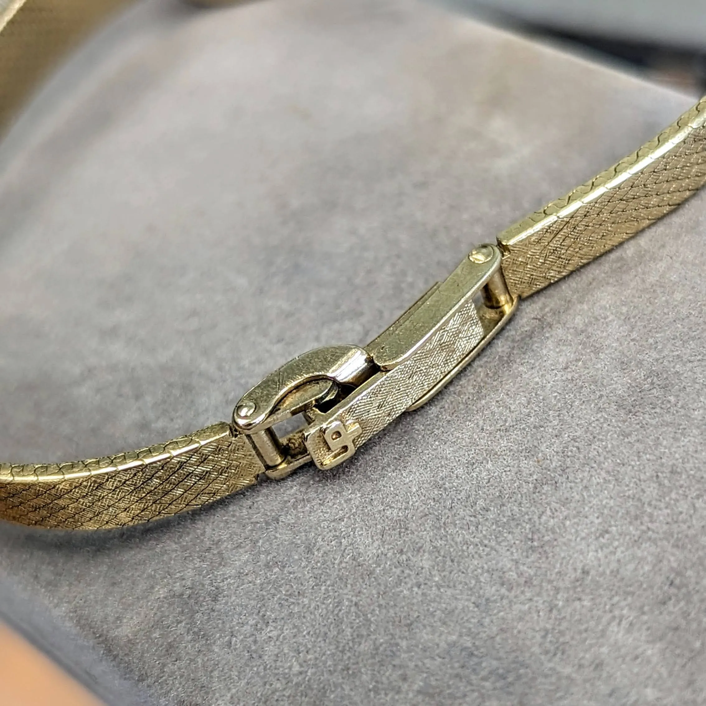 Ladies LUCIEN PICCARD Quartz Watch - ALL 14K Solid GOLD & Diamond Bezel Swiss Vintage Wristwatch