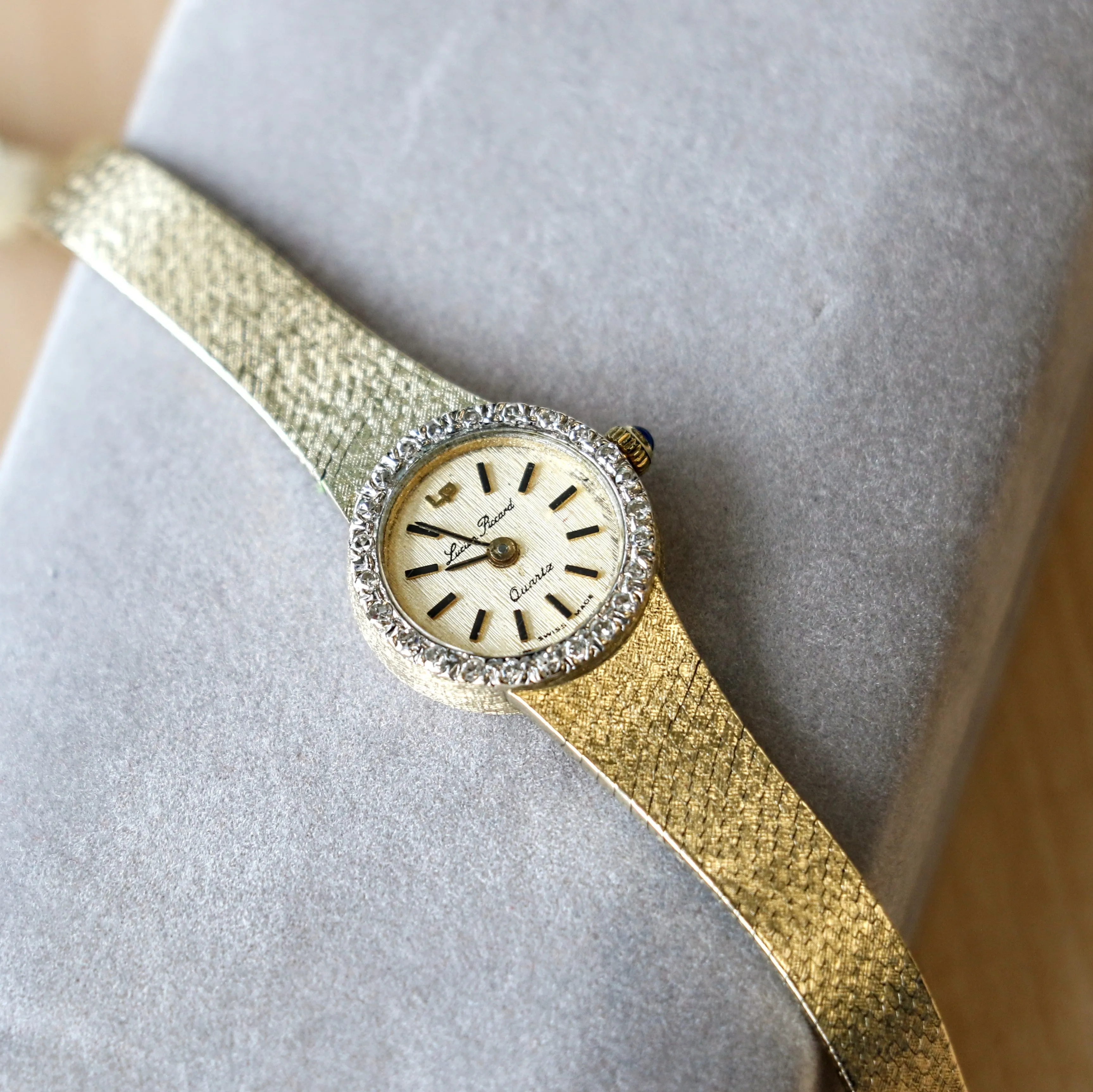 Ladies LUCIEN PICCARD Quartz Watch - ALL 14K Solid GOLD & Diamond Bezel Swiss Vintage Wristwatch