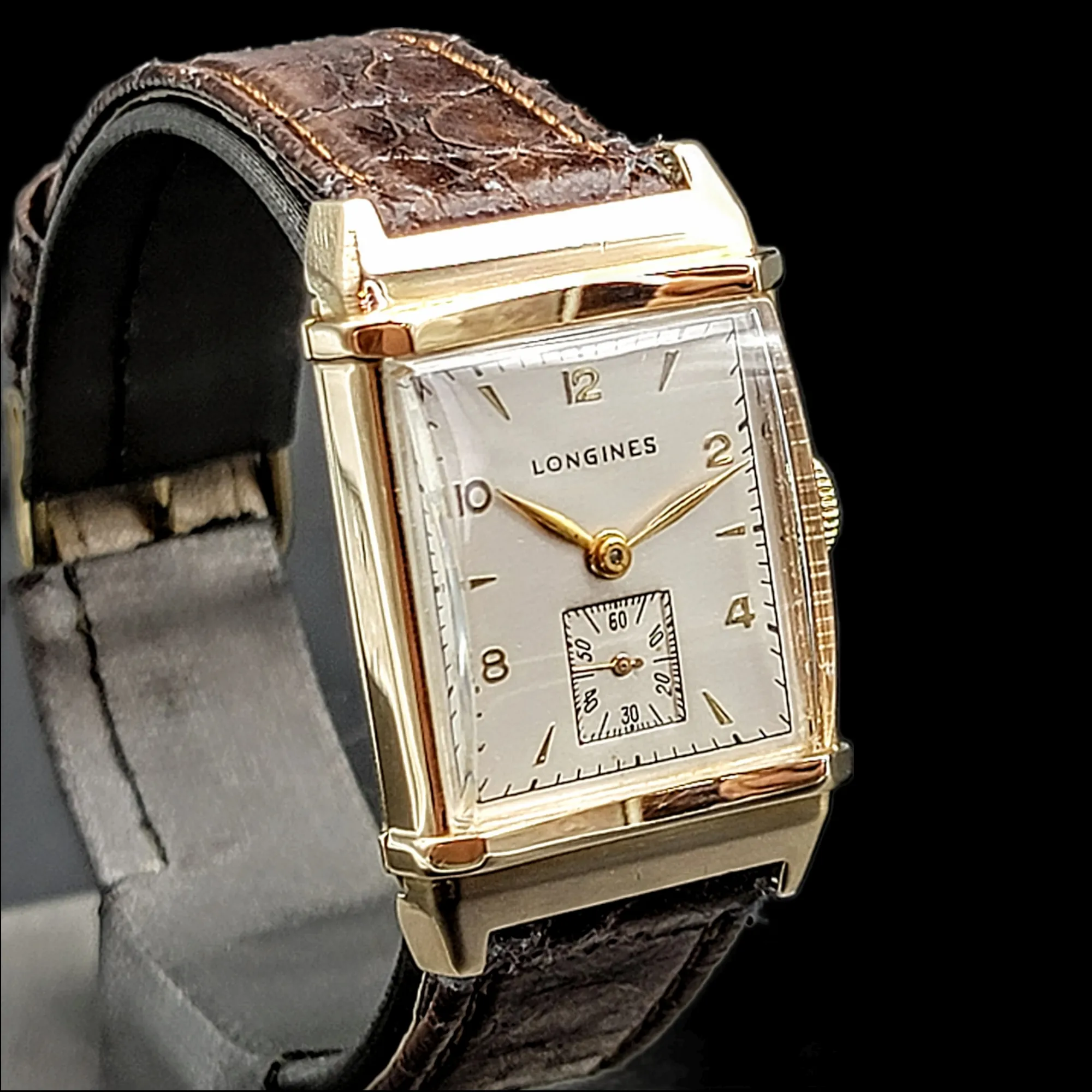 LONGINES 14K Solid Gold Watch Cal. 9L Swiss 1947