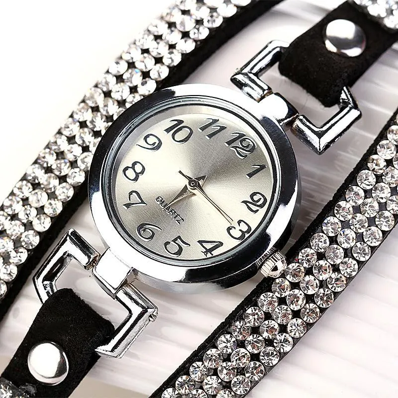 New Luxury Rhinestone Leather Round Bracelet Wristwatches Women Watch Dress Watch Vintage Clock Lady Quartz Watch
