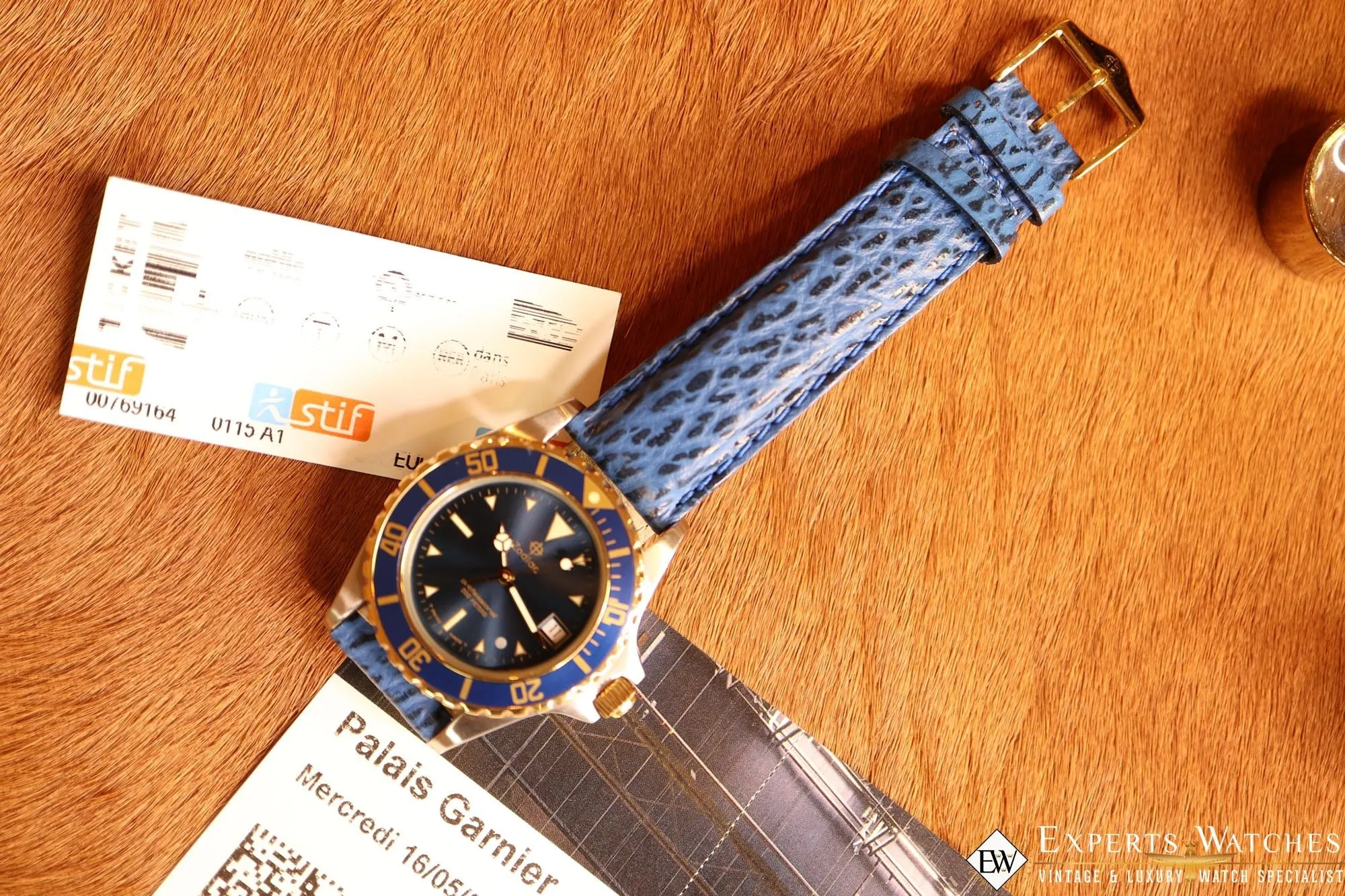 Sold!!! Zodiac Blue Sub Silver Dot Diving Professional 200m 213.66.56 Quartz 35mm Mid