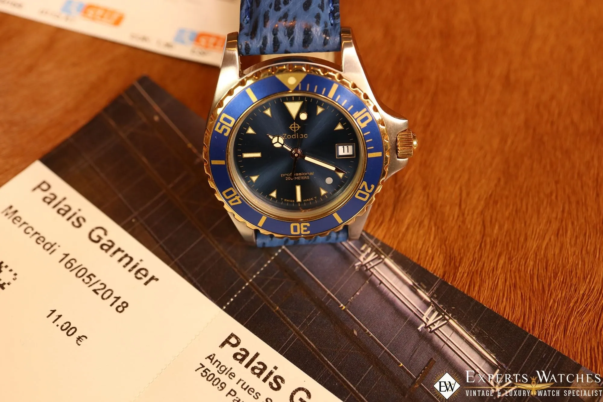 Sold!!! Zodiac Blue Sub Silver Dot Diving Professional 200m 213.66.56 Quartz 35mm Mid