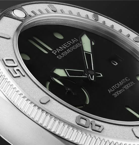 Submersible Mike Horn Edition Automatic 47mm Eco-Titanium and PET Watch