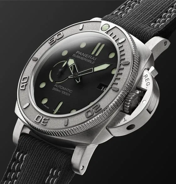 Submersible Mike Horn Edition Automatic 47mm Eco-Titanium and PET Watch