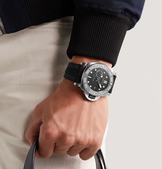 Submersible Mike Horn Edition Automatic 47mm Eco-Titanium and PET Watch