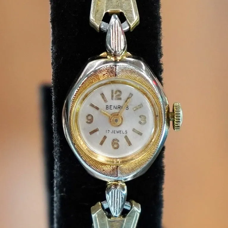 Vintage Ladies BENRUS Watch 17 Jewels Fancy Case and Lugs & Original Flex Bracelet