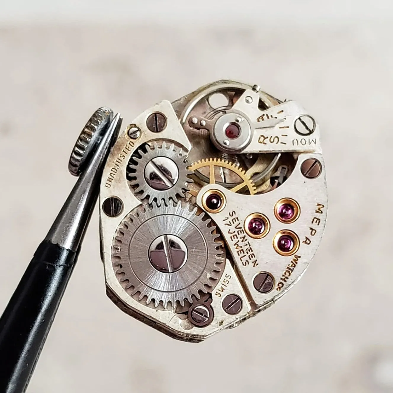 Vintage LUCERNE Ladies Wristwatch Mepa Watch Company Movement 17 Jewel Watch