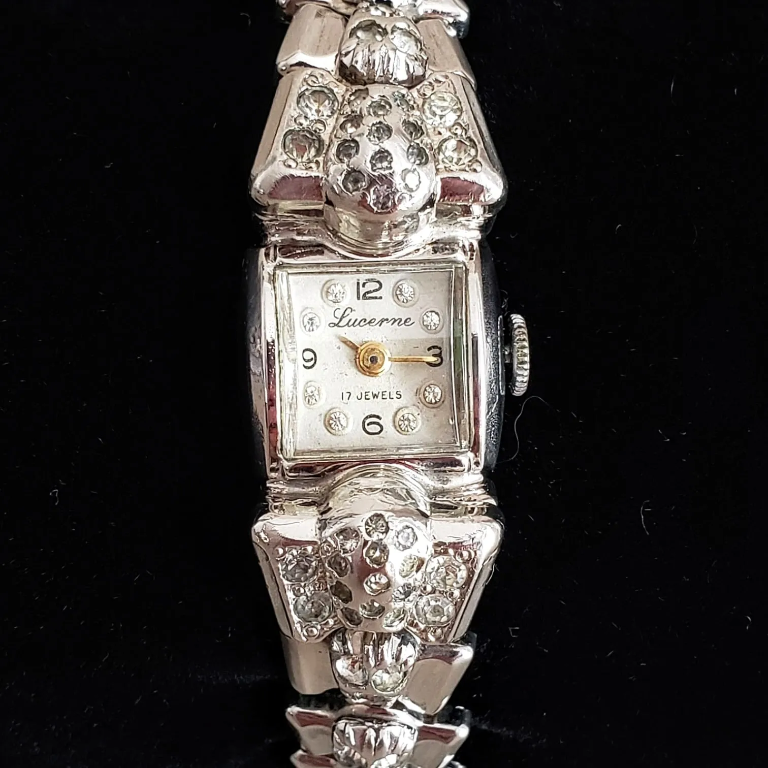 Vintage LUCERNE Ladies Wristwatch Mepa Watch Company Movement 17 Jewel Watch