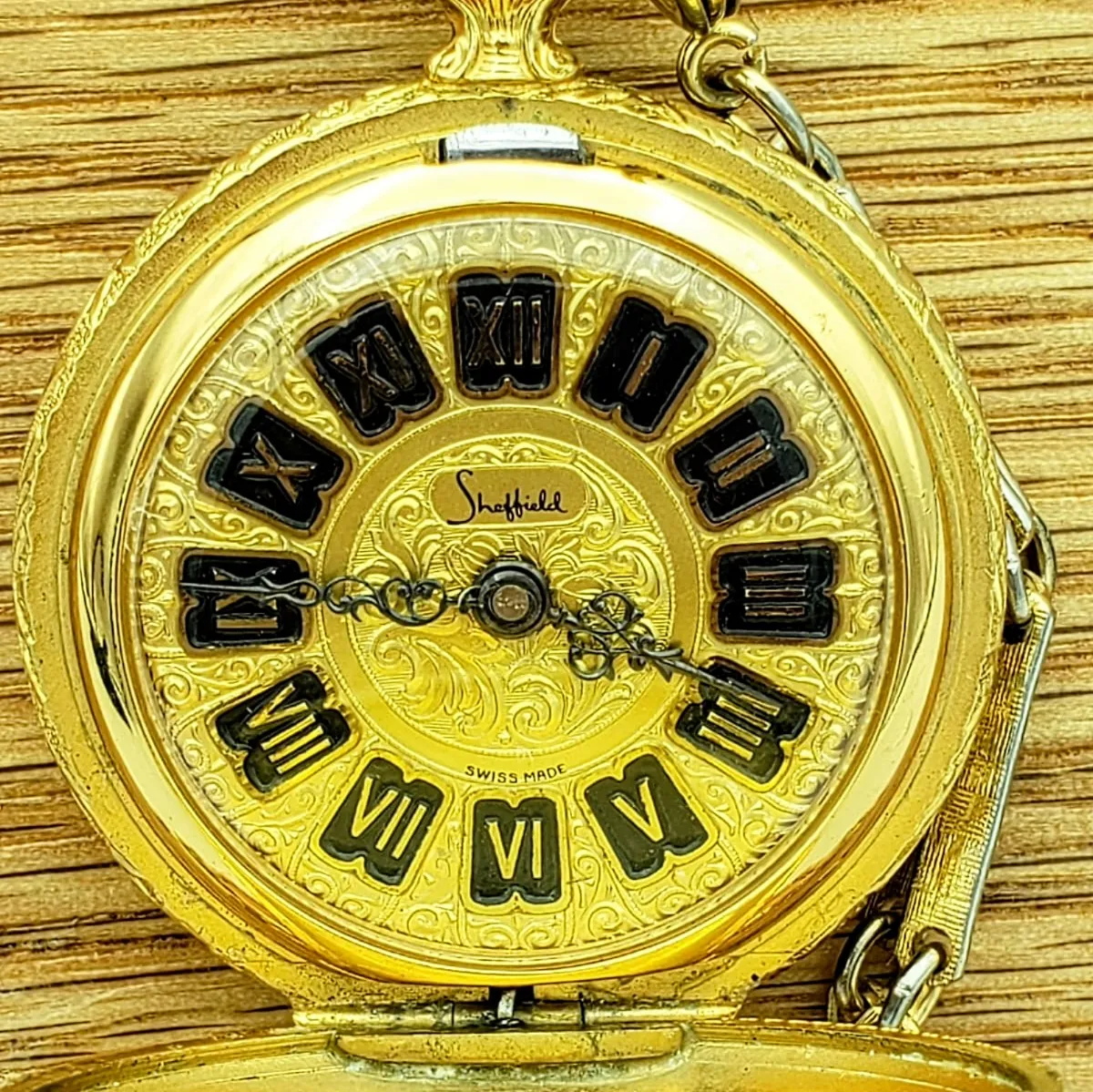 Vintage SHEFFIELD Ladies Pocket Watch Swiss Caliber EB 8800 Floral Enamel Case