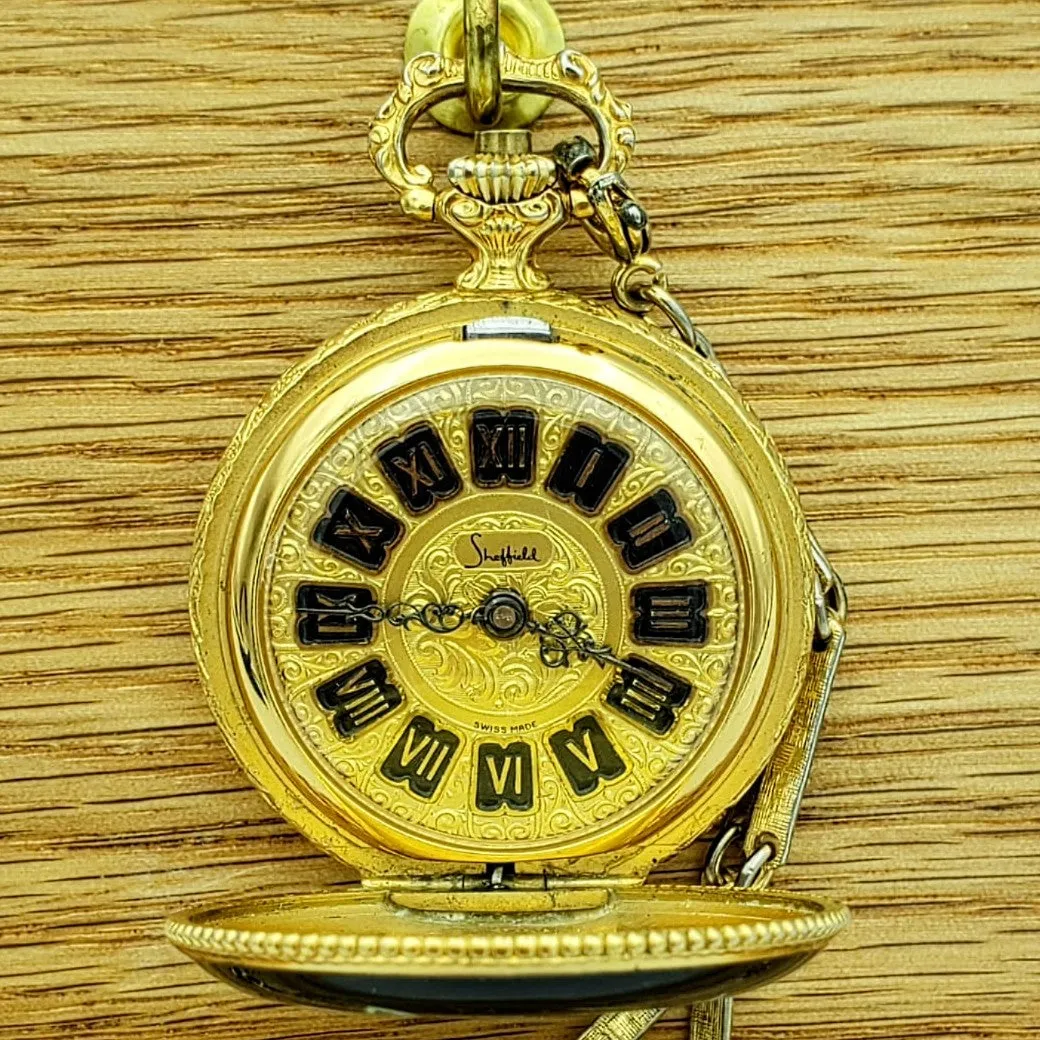 Vintage SHEFFIELD Ladies Pocket Watch Swiss Caliber EB 8800 Floral Enamel Case